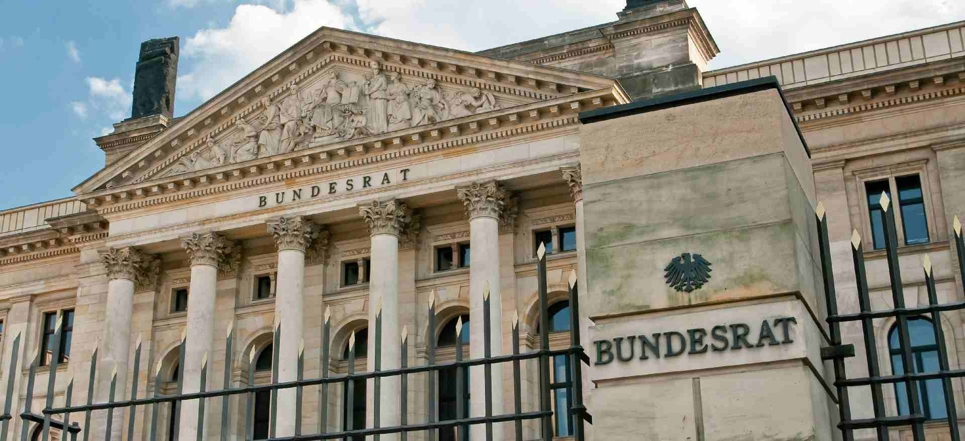 Symbolbild des Gebäudes des Deutschen Bundesrates für die Regulatorik in Deutschland
